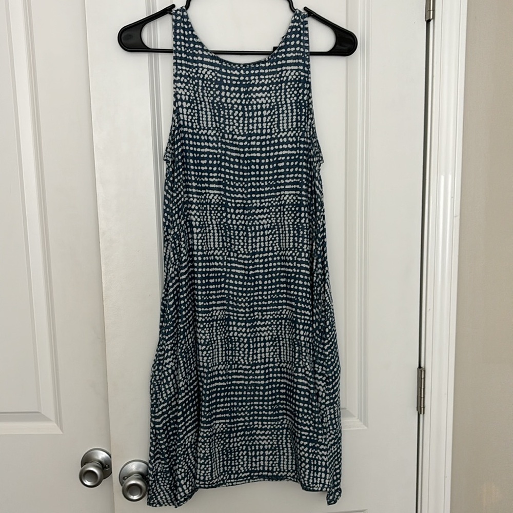 Dress - Picture 2 of 4
